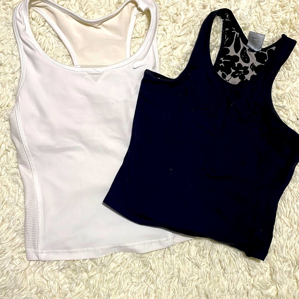 Nike tank top bundle